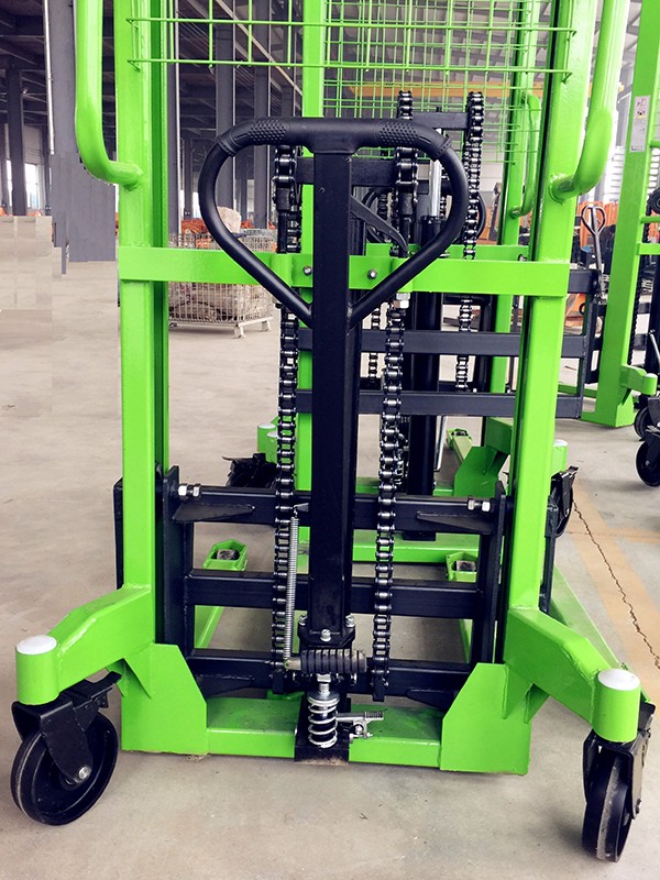 C型钢手动液压搬运车