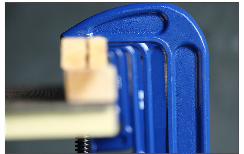 如何选择吊装大理石板材专用夹持工具？