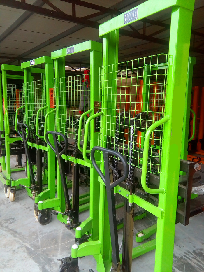 手动液压堆高车