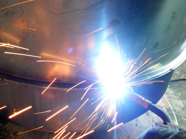 小型搅拌机外部焊接技术,保证无缝焊接--168飞艇开奖官网开奖记录查询结果--小型搅拌机|石材夹具|液压堆高车|手动叉车