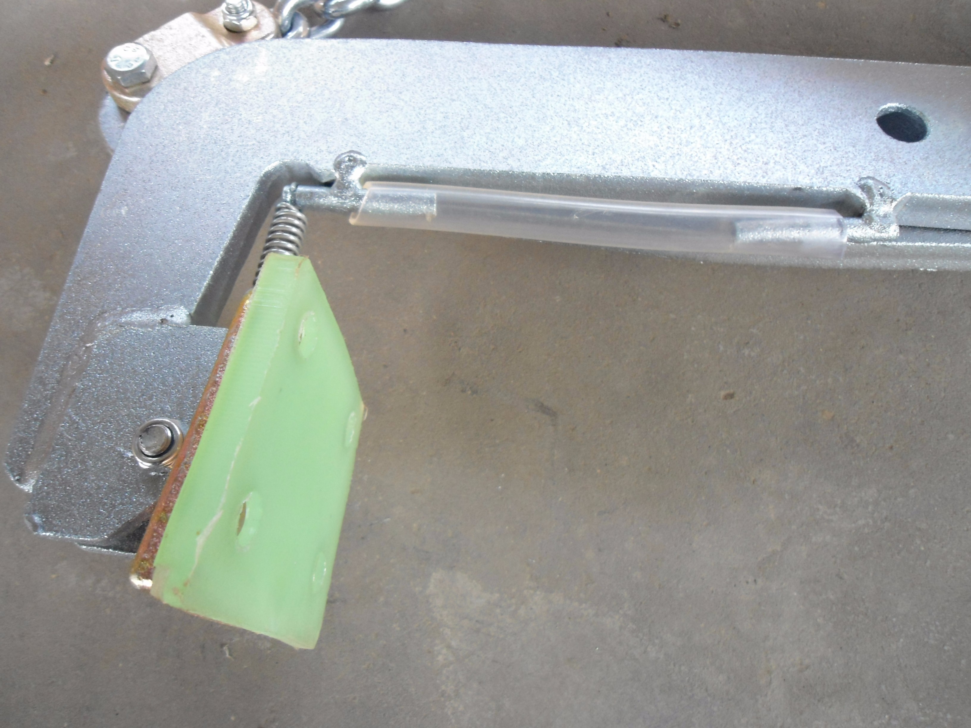 经过热镀锌石材夹具表面标准样式供您参考--168飞艇开奖官网开奖记录查询结果--石材夹具|液压堆高车|手动叉车|小型搅拌机