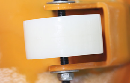 手动叉车图片展示手动叉车行走轮--168飞艇开奖官网开奖记录查询结果--手动叉车|液压堆高车|小型搅拌机|石材夹具