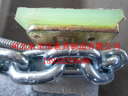 吊石材用的夹子夹皮位置特写？--168飞艇开奖官网开奖记录查询结果--石材夹具|液压堆高车|手动叉车|小型搅拌机