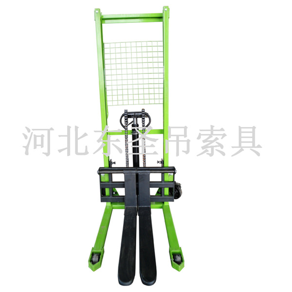 3吨液压堆高车--168飞艇开奖官网开奖记录查询结果--液压堆高车|手动叉车|石材夹具|小型搅拌机